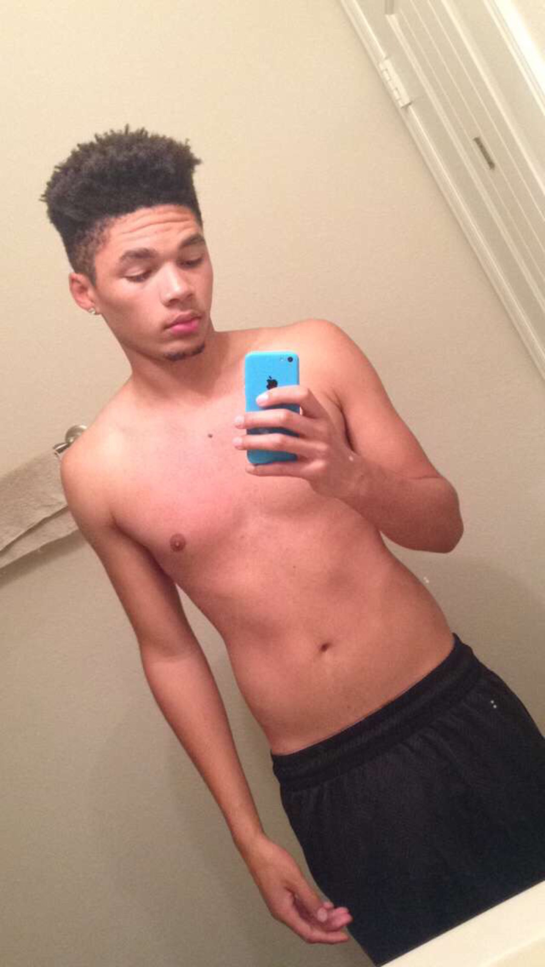 hot black guy selfie